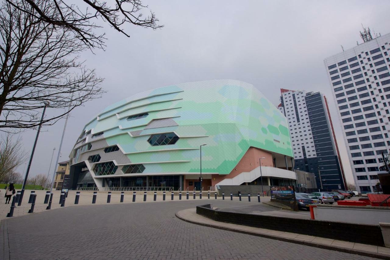 Arena Village Leeds  Exterior photo